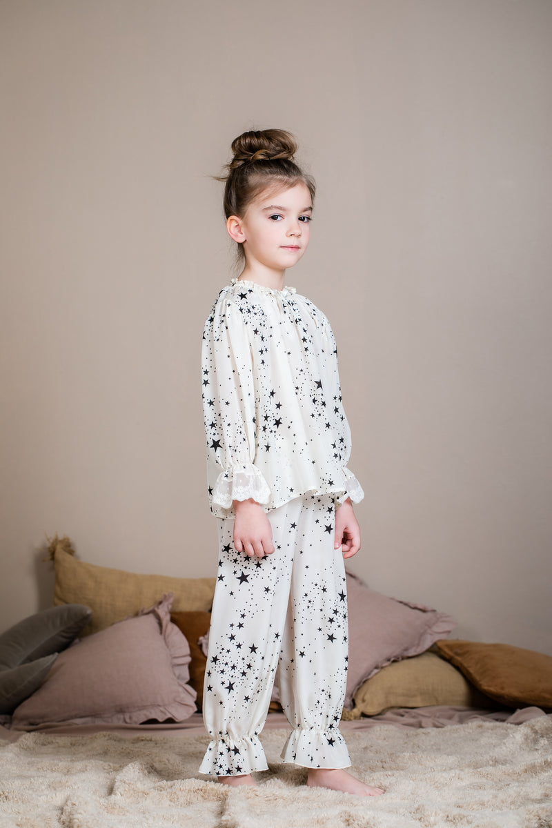 DELIA - GIRLS SILK PYJAMA SET BLACK STARS