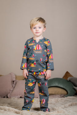 CHRIS - BOYS' PYJAMA SET IN PIRATES PRINT